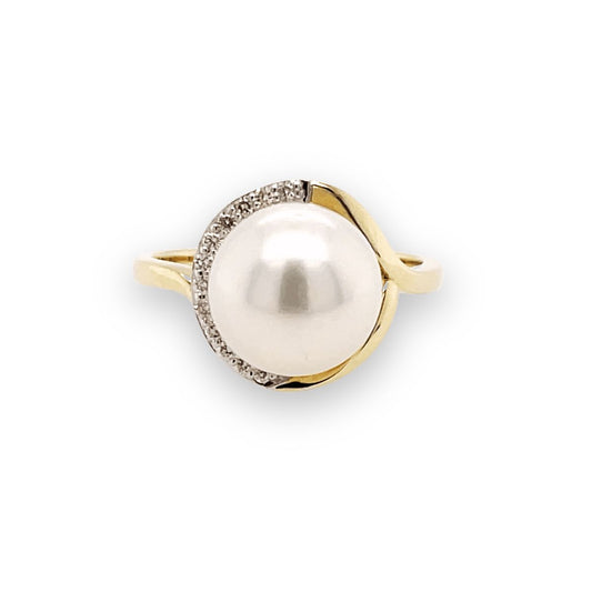 9ct Yellow Gold 10mm South Sea Pearl & Diamond Ring
