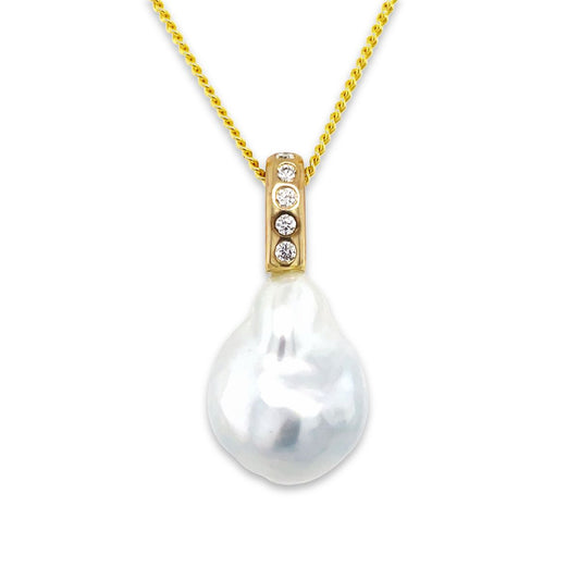 9ct Yellow Gold 18mm Baroque South Sea Pearl & 5 Diamond Pendant