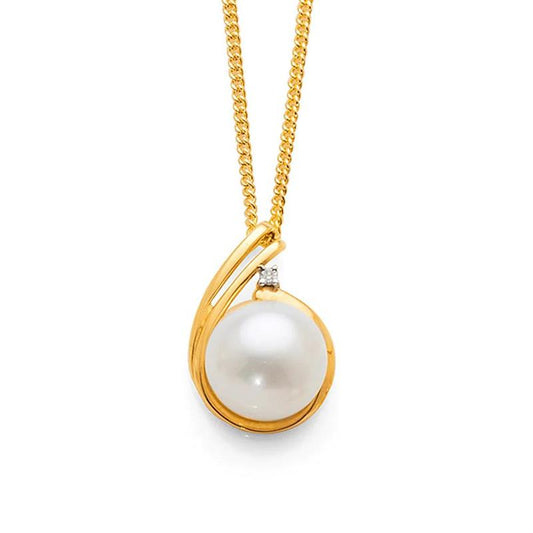9ct Yellow Gold South Sea Pearl & Diamond Pendant
