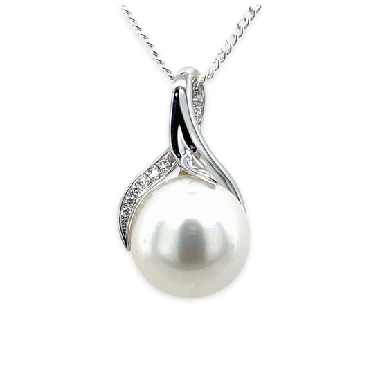 18ct White Gold 12-12.5mm South Sea Pearl & Diamond Pendant