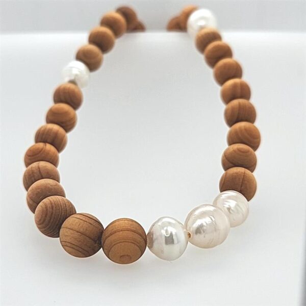 Arafura Collection South Sea Pearl & Sandalwood Strand - Image 2