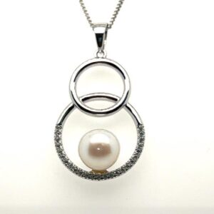 Sterling Silver 8-9mm South Sea Pearl Circle Pendant