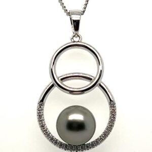 Sterling Silver 9-11mm Tahitian Pearl Circle Pendant